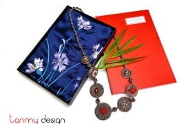 Dark blue silk scarf hand-embroidered with carnation 40*200 cm